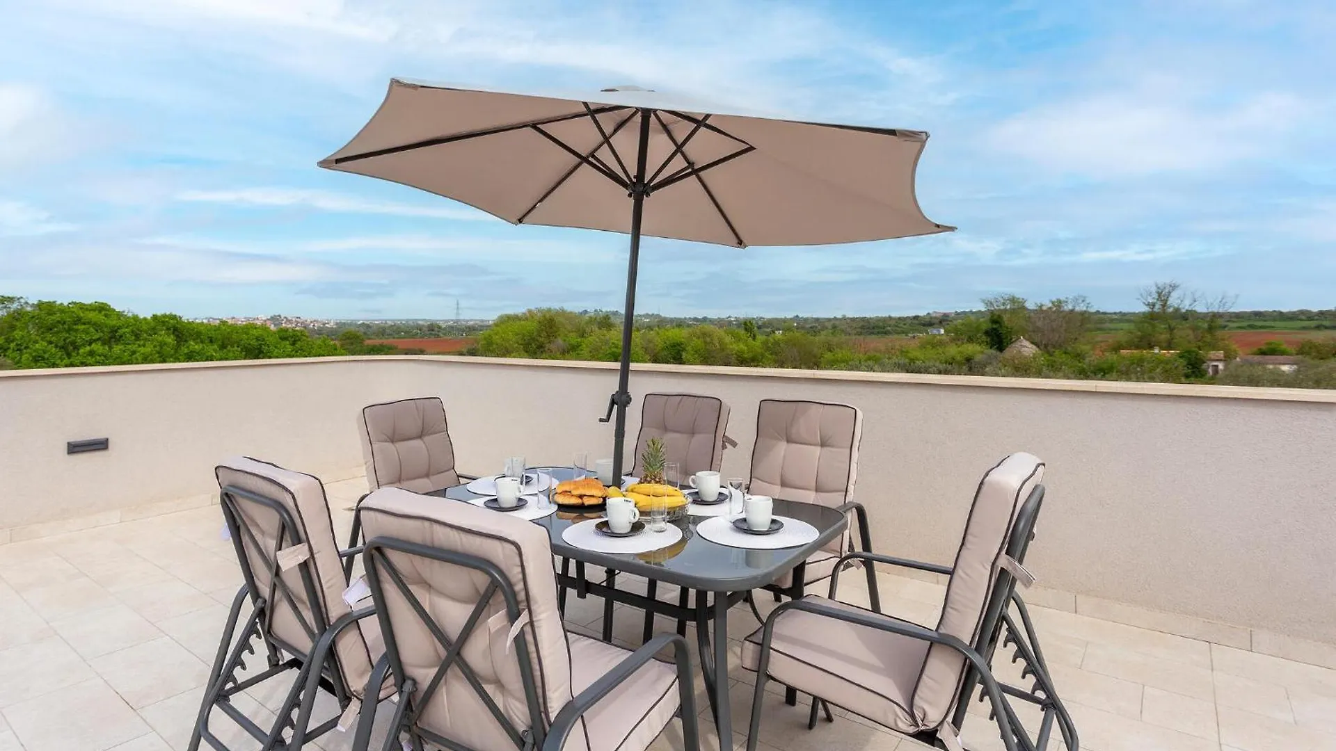 Pet Friendly Home In Pula With Wifi 0*,